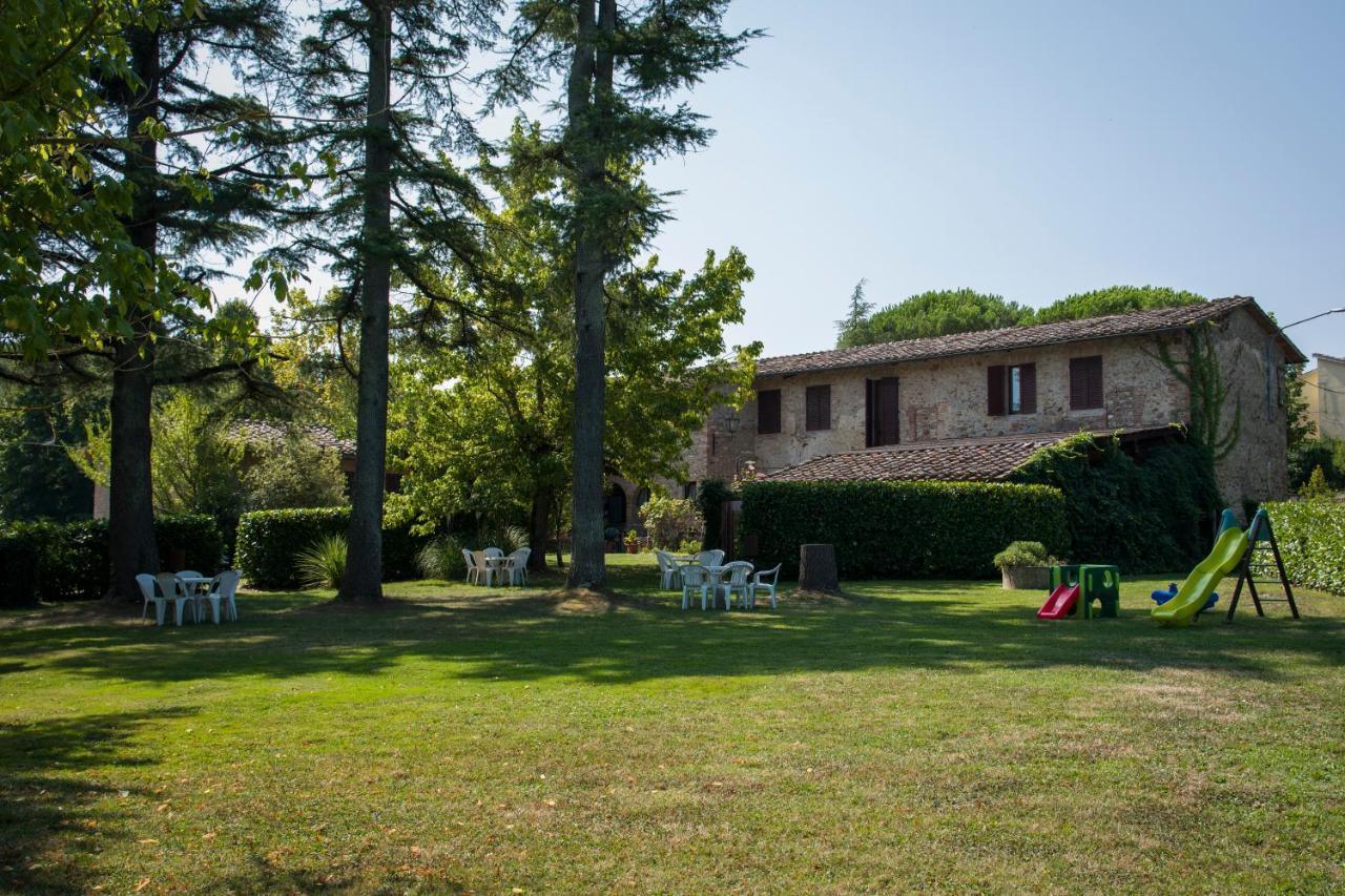 Albergo Ristorante Da Vestro Monticiano Exterior foto