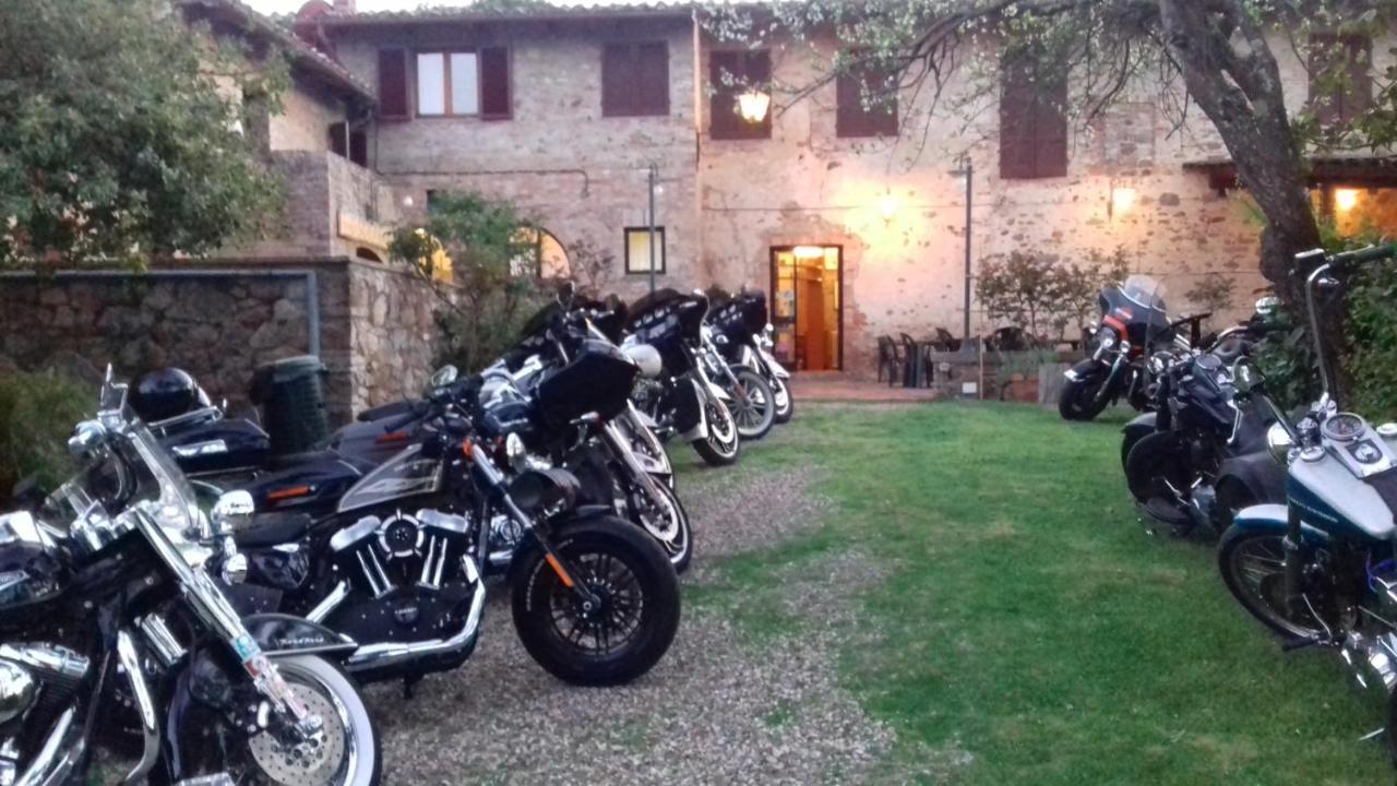 Albergo Ristorante Da Vestro Monticiano Exterior foto